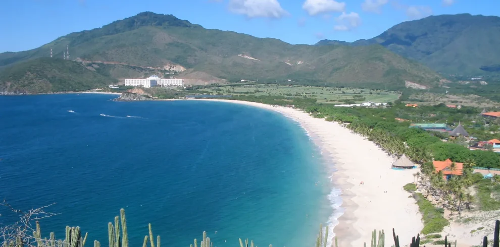 Puerto-Cruz-beach-Margarita-Island-Venezuela